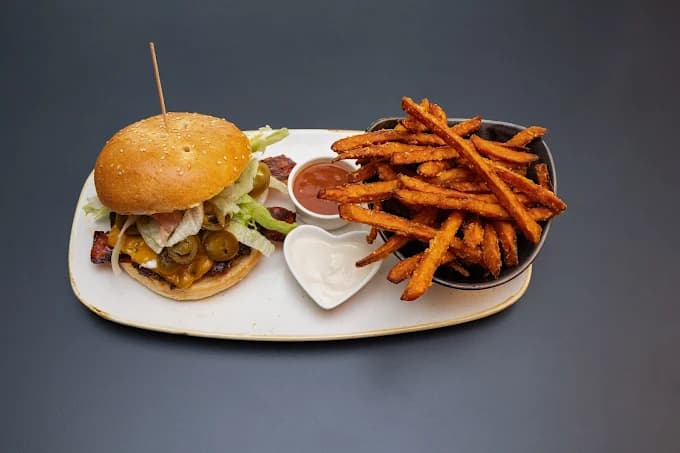 Bacon Cheeseburger